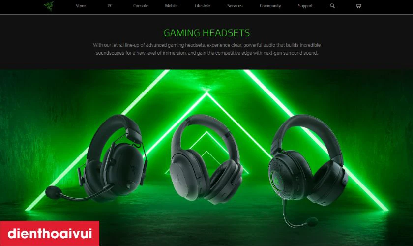 Mua headphone online tr&ecirc;n trang chủ của Razer