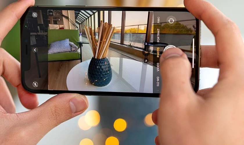 Mở ứng dụng Camera và chụp thử