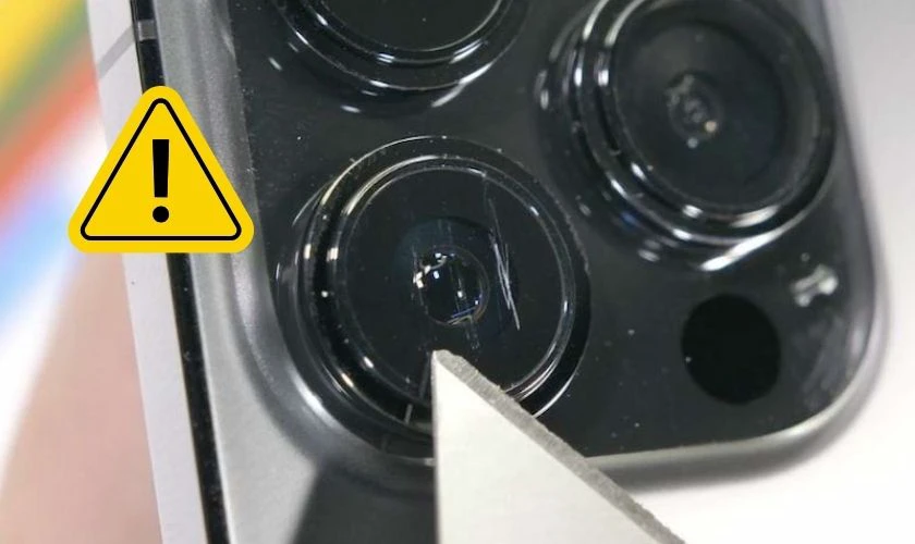 Khi nào camera sau iPhone bị nhiễu cần mang đi sửa?
