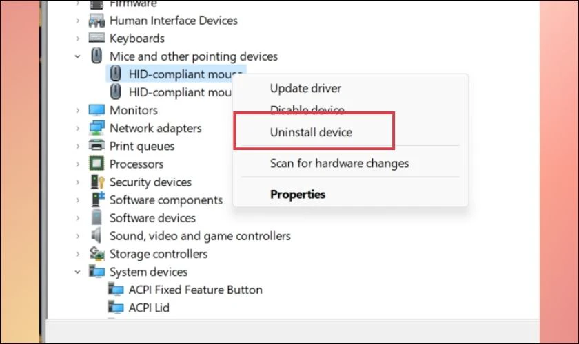 Nhấp chuột phải chọn chuột kh&ocirc;ng cần sử dụng v&agrave; nhấn Uninstall Device