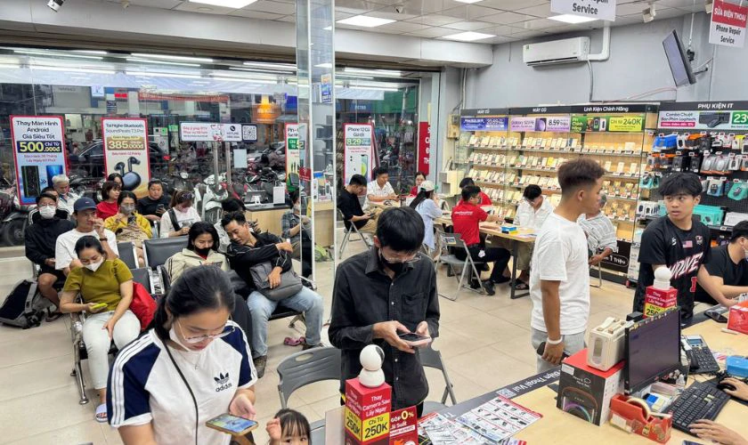 Địa chỉ thay pin iPhone 7 Plus uy tín, chính hãng - Điện Thoại Vui