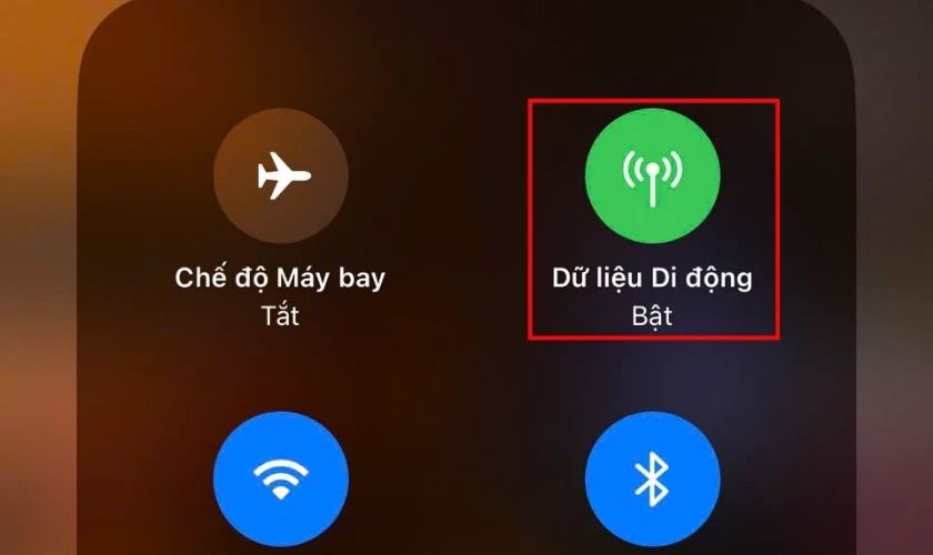 Tại sao iPhone 7 Plus nhanh hết pin - Luôn bật GPS và 4G/5G