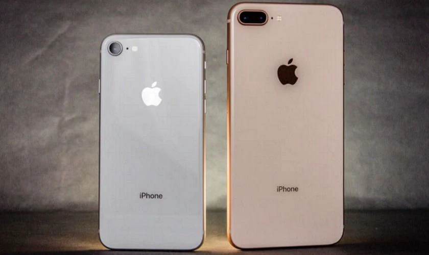 Bộ đ&ocirc;i iPhone 8/8 Plus được Apple tr&igrave;nh l&agrave;ng v&agrave;o năm 2017