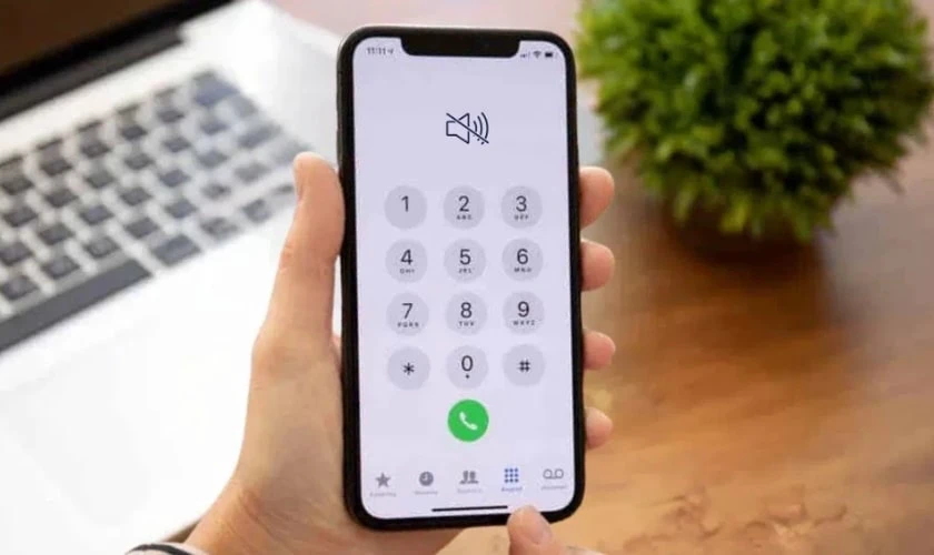 C&oacute; n&ecirc;n tắt &acirc;m b&agrave;n ph&iacute;m quay số iPhone 16 Pro Max