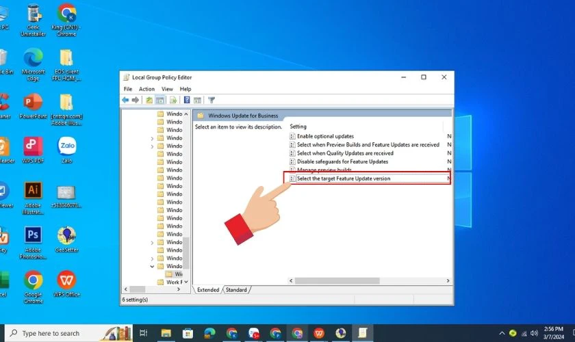 Nhấp đ&uacute;p v&agrave;o Select the target Feature Update Version