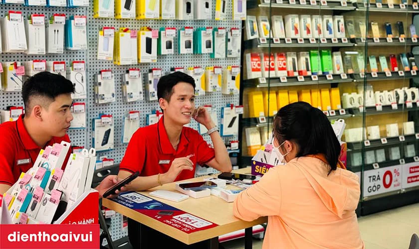 Chọn mua tẩu sạc &ocirc; t&ocirc; ch&iacute;nh h&atilde;ng, gi&aacute; tốt tại cửa h&agrave;ng Điện Thoại Vui