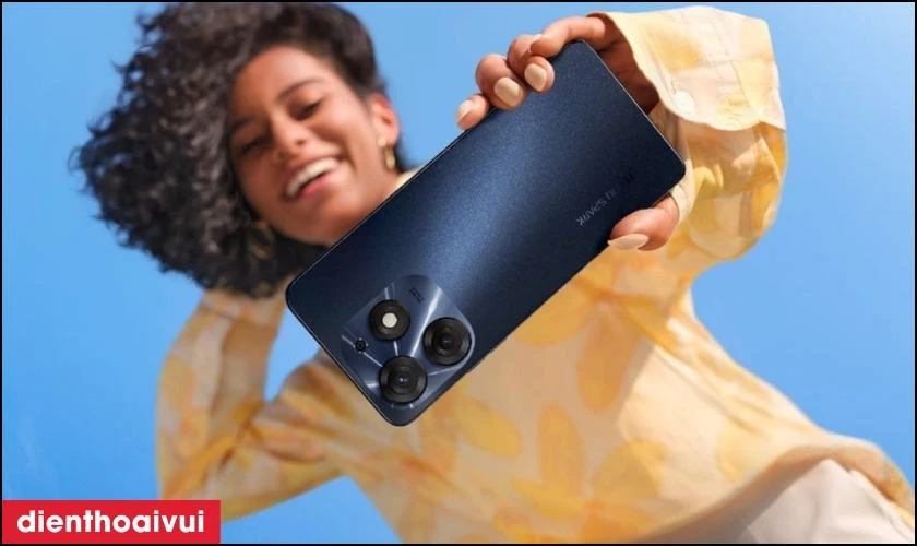 Cụm camera k&eacute;p với cảm biến ấn tượng