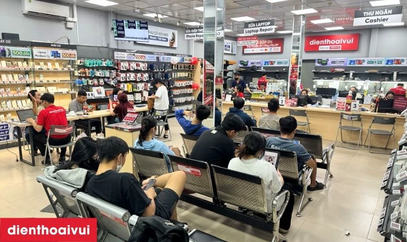 Quy trình thay anten bluetooth NFC iPhone 17 tại Điện Thoại Vui