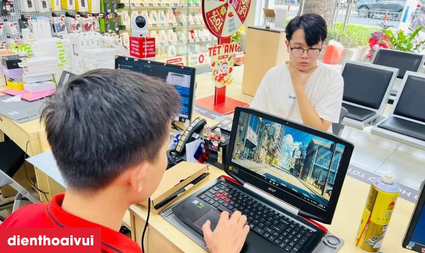 B&agrave;n giao m&aacute;y cho kh&aacute;ch h&agrave;ng test lại