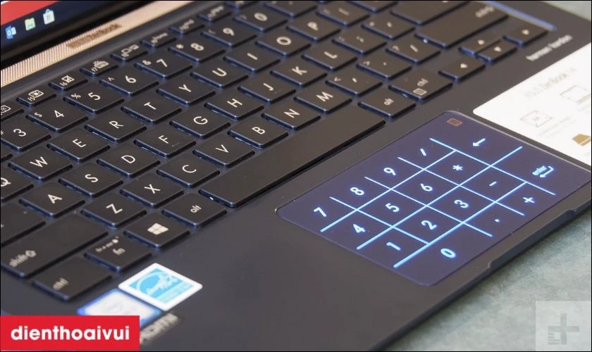 Ưu điểm b&agrave;n ph&iacute;m laptop ASUS ZENBOOK UX52