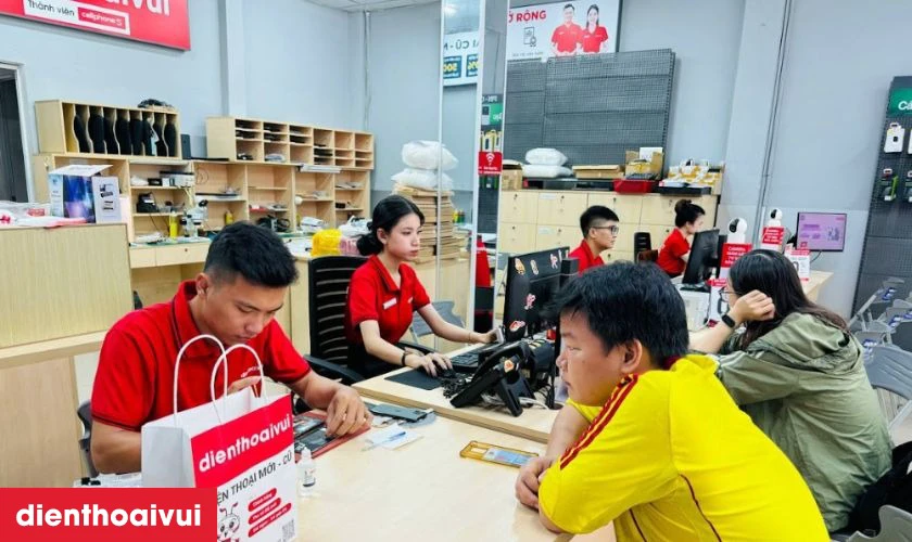 Quy tr&igrave;nh thay b&agrave;n ph&iacute;m laptop Dell Inspiron 3530 nhanh ch&oacute;ng, minh bạch tại Điện Thoại Vui