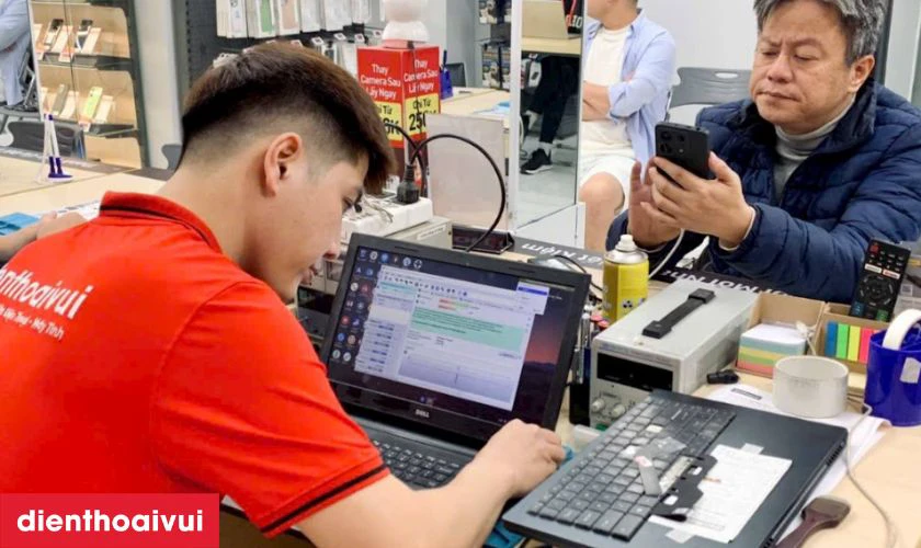 Quy trình thay bàn phím laptop Dell Precision 3550 lấy liền tại Điện Thoại Vui