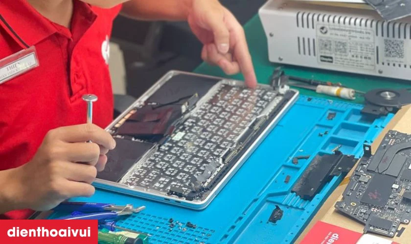 Quy tr&igrave;nh thay b&agrave;n ph&iacute;m laptop