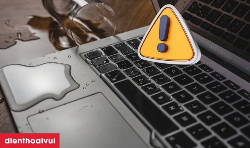 Nước c&oacute; thể l&agrave;m b&agrave;n ph&iacute;m laptop HP Envy 14-3000 nhanh hỏng