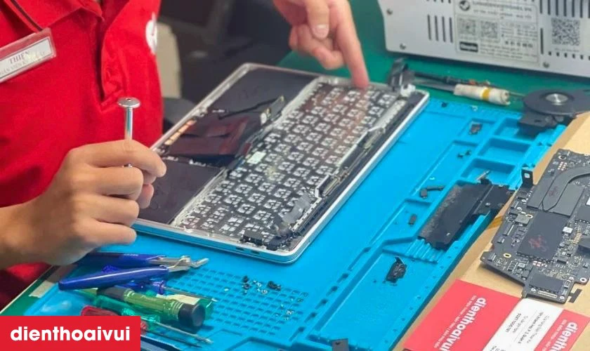 C&oacute; n&ecirc;n tự thay b&agrave;n ph&iacute;m laptop Lenovo Thinkpad T460S tại nh&agrave; kh&ocirc;ng?