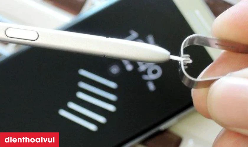 Dấu hiệu cần thay b&uacute;t S Pen Samsung Galaxy Note 10 Lite
