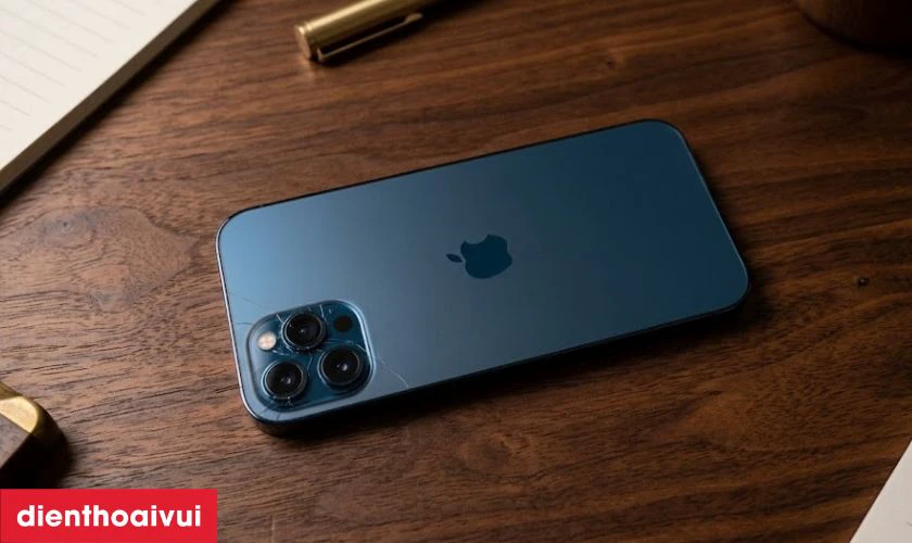 Camera iPhone bị hỏng nguy&ecirc;n nh&acirc;n do đ&acirc;u?