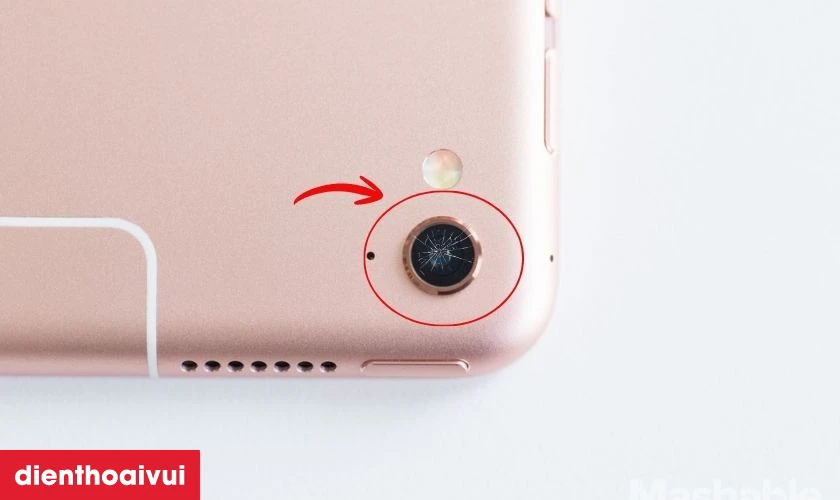 Khi n&agrave;o bạn cần thay camera sau iPad Pro 9.7 inch 2016
