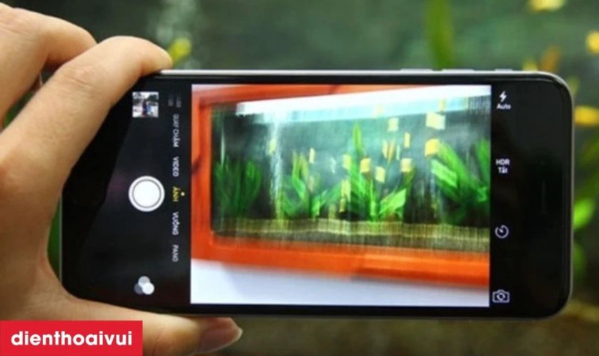 Khi n&agrave;o bạn cần thay camera sau iPhone 11 Pro