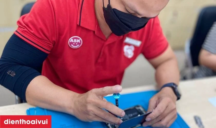 Tiến h&agrave;nh thay đổi camera nhanh ch&oacute;ng