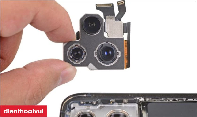 C&oacute; n&ecirc;n thay camera sau iPhone 13 Pro ch&iacute;nh h&atilde;ng GENA kh&ocirc;ng?