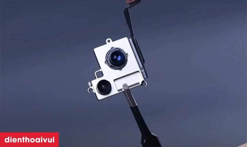 Thay camera sau iPhone 14 Plus ch&iacute;nh h&atilde;ng GENA l&agrave; g&igrave;?