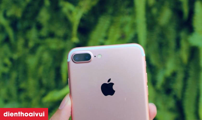 Thay camera sau iPhone 7 Plus ch&iacute;nh h&atilde;ng Hatech c&oacute; tốt kh&ocirc;ng