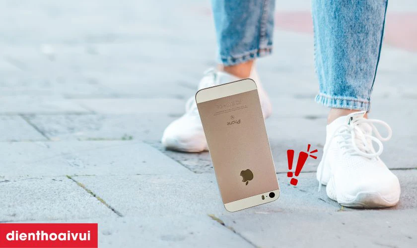 Đ&acirc;y l&agrave; nguy&ecirc;n nh&acirc;n h&agrave;ng đầu khiến camera sau iPhone bị hư hỏng