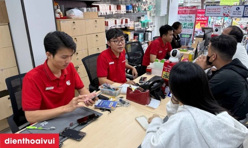 Thay camera sau Oppo A92S ch&iacute;nh h&atilde;ng GENA tại Điện Thoại Vui