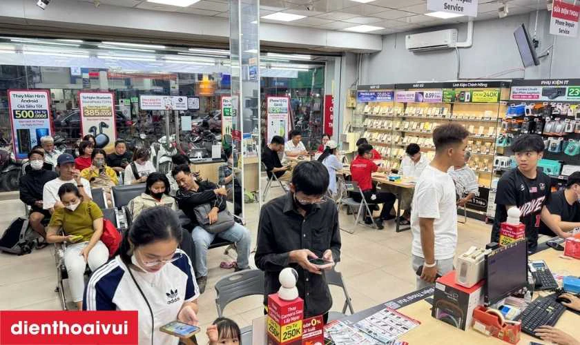 M&aacute;y sẽ được chuyển sang khu vực kỹ thuật để được hỗ trợ chi tiết