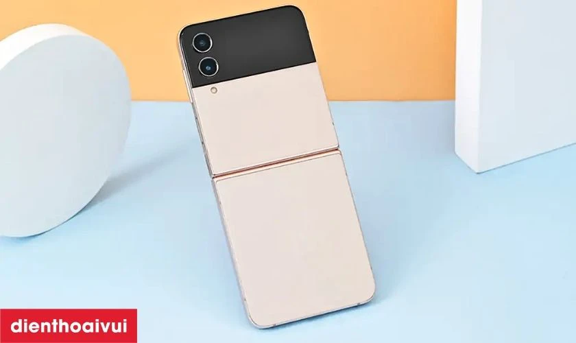 Giới thiệu camera sau Samsung Galaxy Z Flip 4