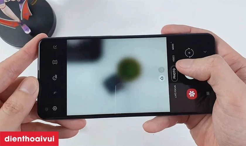 Nguy&ecirc;n nh&acirc;n khiến camera sau Xiaomi Redmi 10A bị hư, lỗi