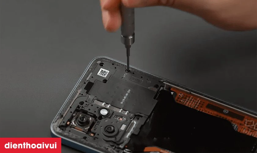 Thay camera sau Xiaomi Redmi Note 12 4G chính hãng GENA có ảnh hưởng đến chất lượng chụp ảnh không?