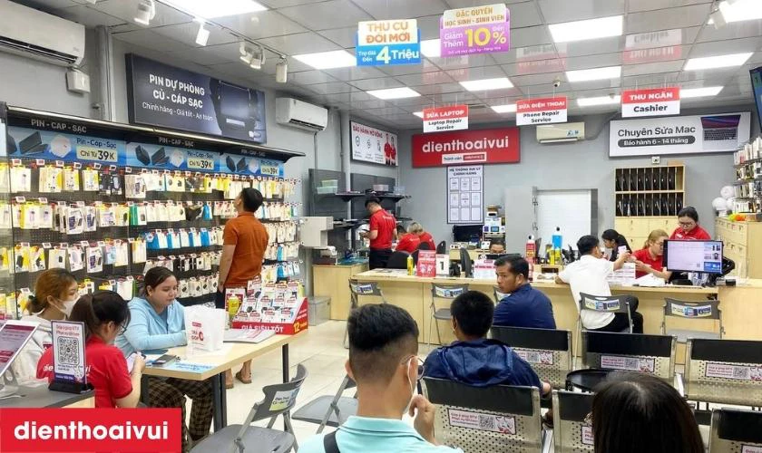 Dịch vụ thay camera trước iPhone 12 giữ Face ID gi&aacute; rẻ, lấy ngay tại Điện Thoại Vui