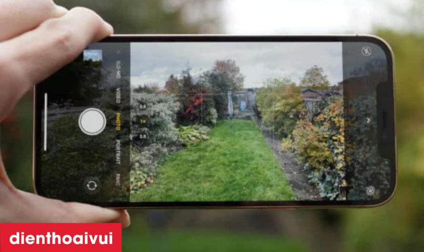 Khi nào bạn cần thay camera trước iPhone?
