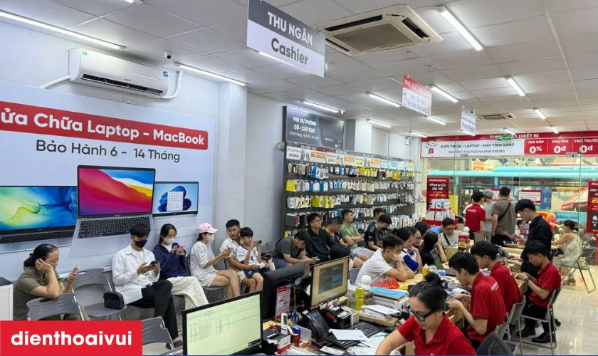Địa chỉ thay camera trước cho iPhone 15 ch&iacute;nh h&atilde;ng GENA uy t&iacute;n, gi&aacute; tốt, lấy liền