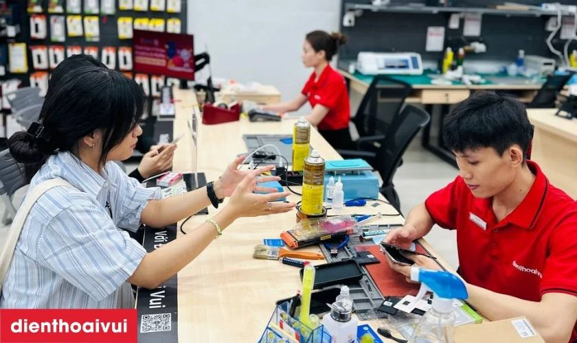 Địa chỉ thay camera trước iPhone 16 Pro ch&iacute;nh h&atilde;ng GENA ở đ&acirc;u uy t&iacute;n, lấy liền tại TPHCM v&agrave; H&agrave; Nội