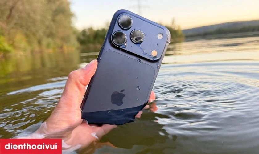 Nguy&ecirc;n nh&acirc;n khiến camera trước iPhone 17 Pro bị hư