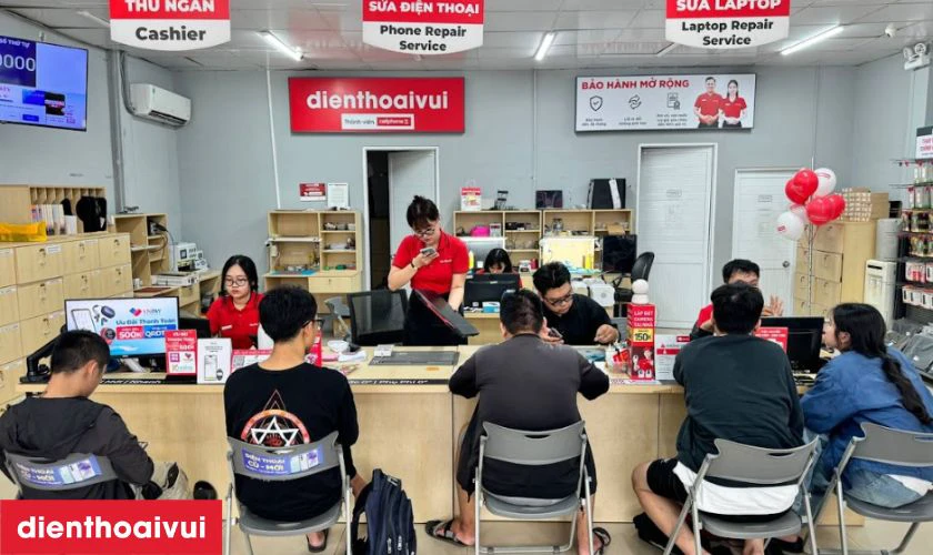 Hỗ trợ kiểm tra, tư vấn miễn ph&iacute; trước v&agrave; sau sửa chữa