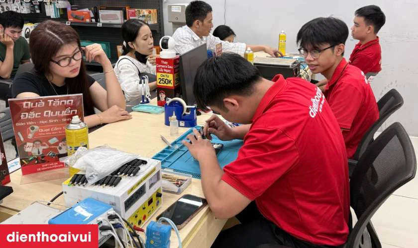 Quy trình minh bạch, khách hàng được quan sát trực tiếp