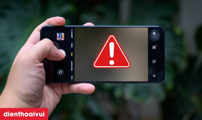 Khi n&agrave;o bạn cần thay camera trước OPPO Reno 12F