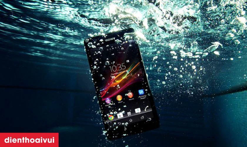 Tiếp x&uacute;c với nước