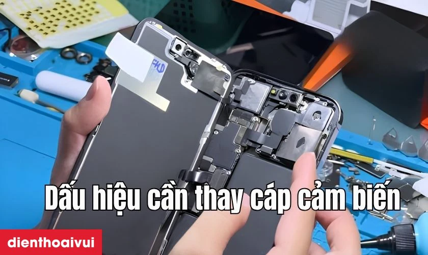 Dấu hiệu cần thay cáp cảm biến iPhone 14
