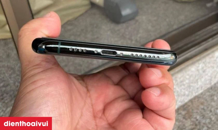 Nguy&ecirc;n nh&acirc;n c&aacute;p nguồn iPhone 11 Pro bị hỏng