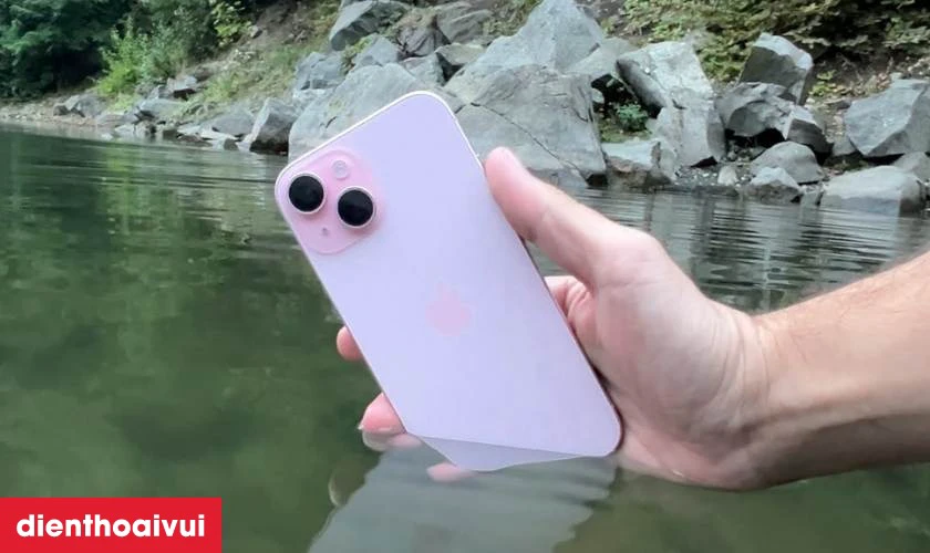 Nguy&ecirc;n nh&acirc;n c&aacute;p nguồn iPhone 15 Plus bị hỏng