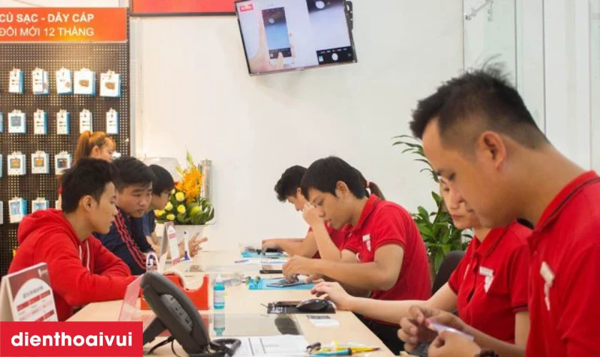 Quy trình chuyên nghiệp, khách hàng có thể lấy máy ngay