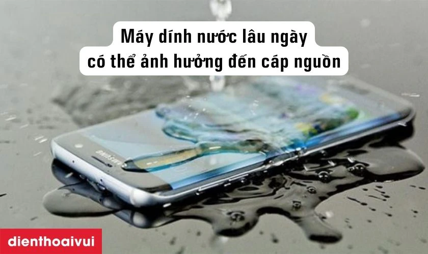 V&ocirc; nước l&agrave;m c&aacute;p nguồn của điện thoại Samsung Galaxy A10 bị hư hỏng