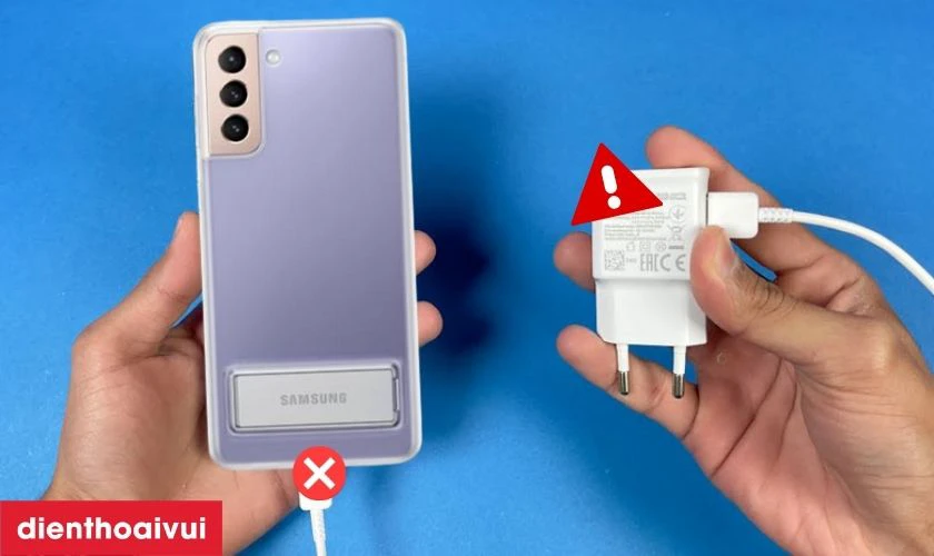 Nguy&ecirc;n nh&acirc;n c&aacute;p nguồn Samsung S21 Plus bị hư hỏng