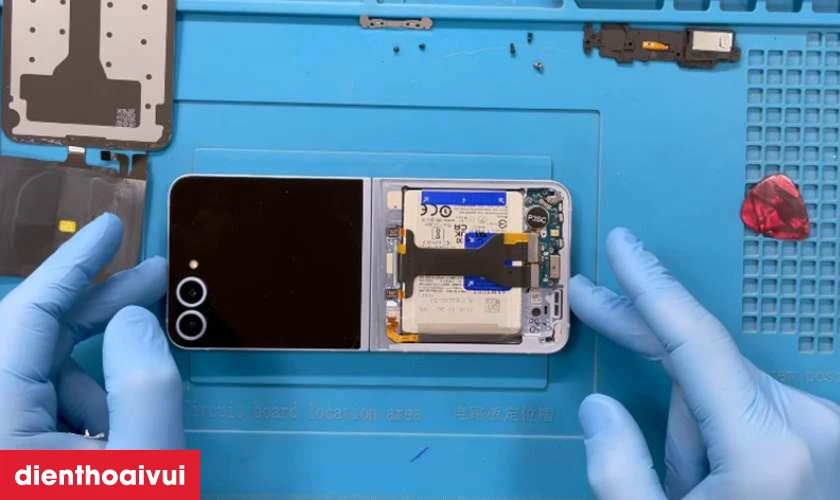 Giới thiệu c&aacute;p nối main Samsung Z Flip 6 h&atilde;ng Safety