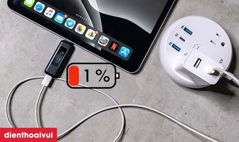 Thay ch&acirc;n sạc mới khi m&aacute;y sạc pin chậm, kh&ocirc;ng v&agrave;o pin